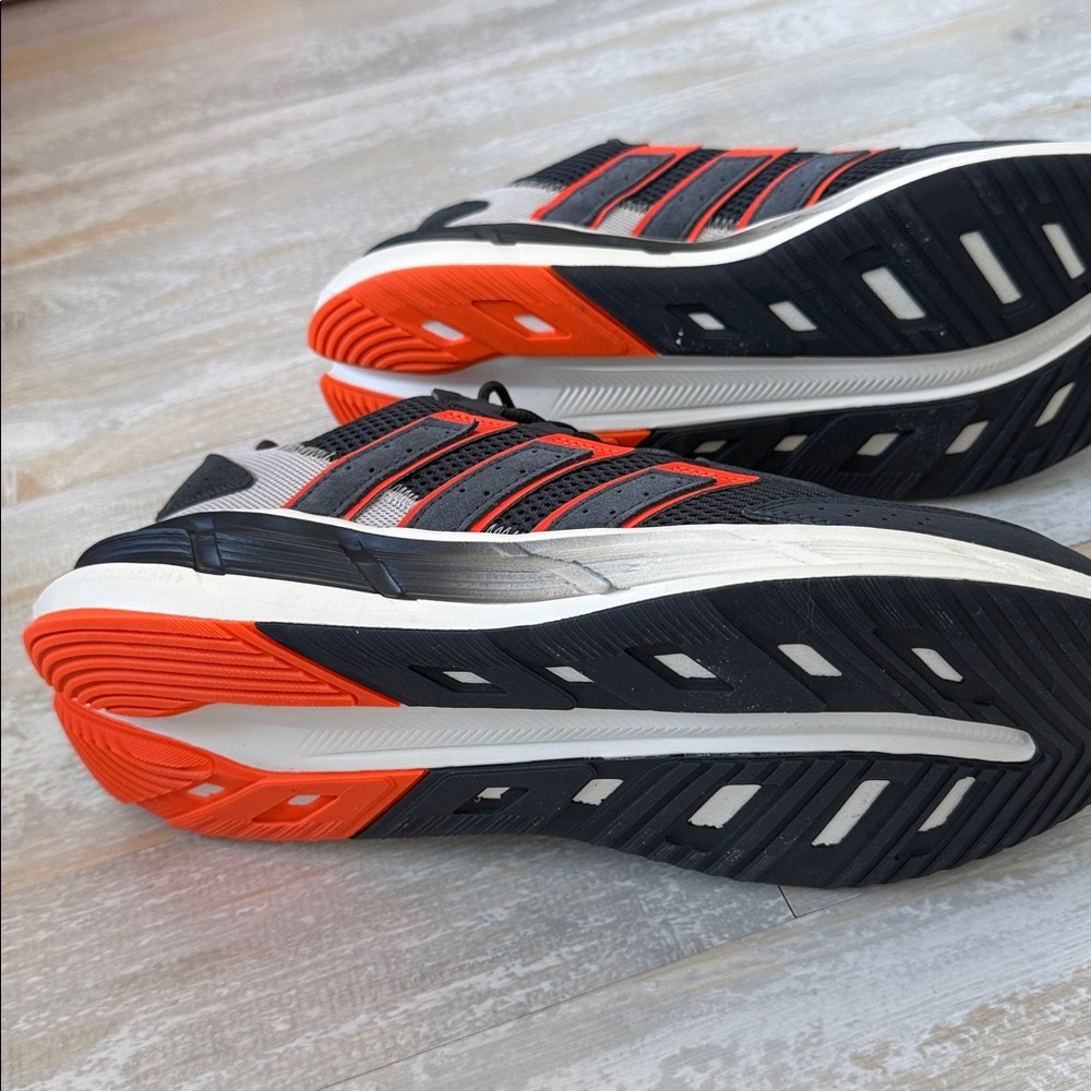 Adidas Black MeshCloudfoam Men’s Athletic Sneakers with Red /Orange/Accents - Picture 4 of 6